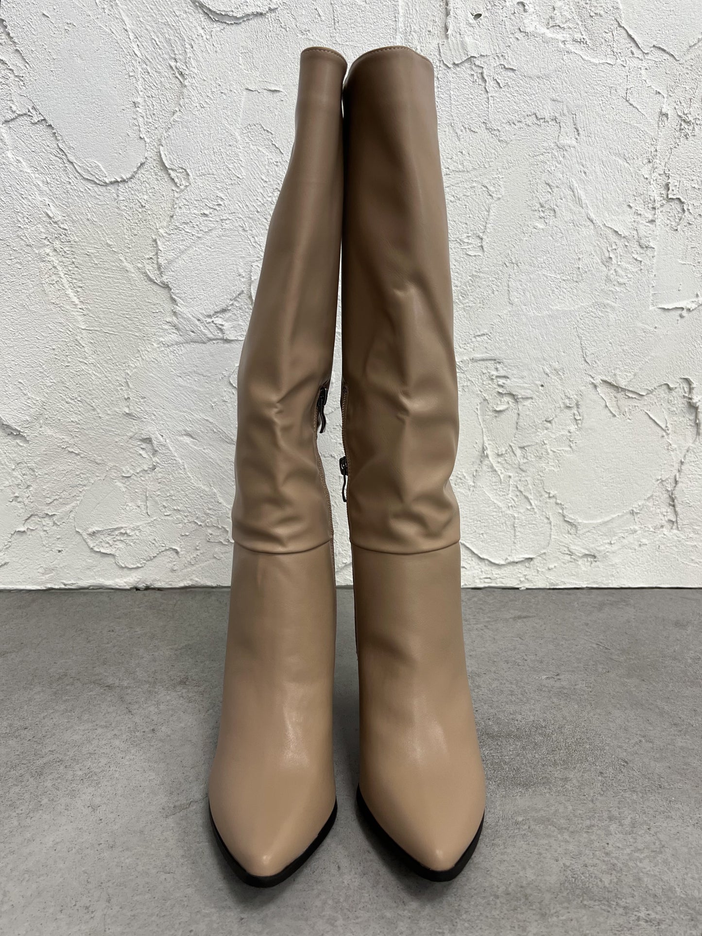 Stivale tacco largo tan