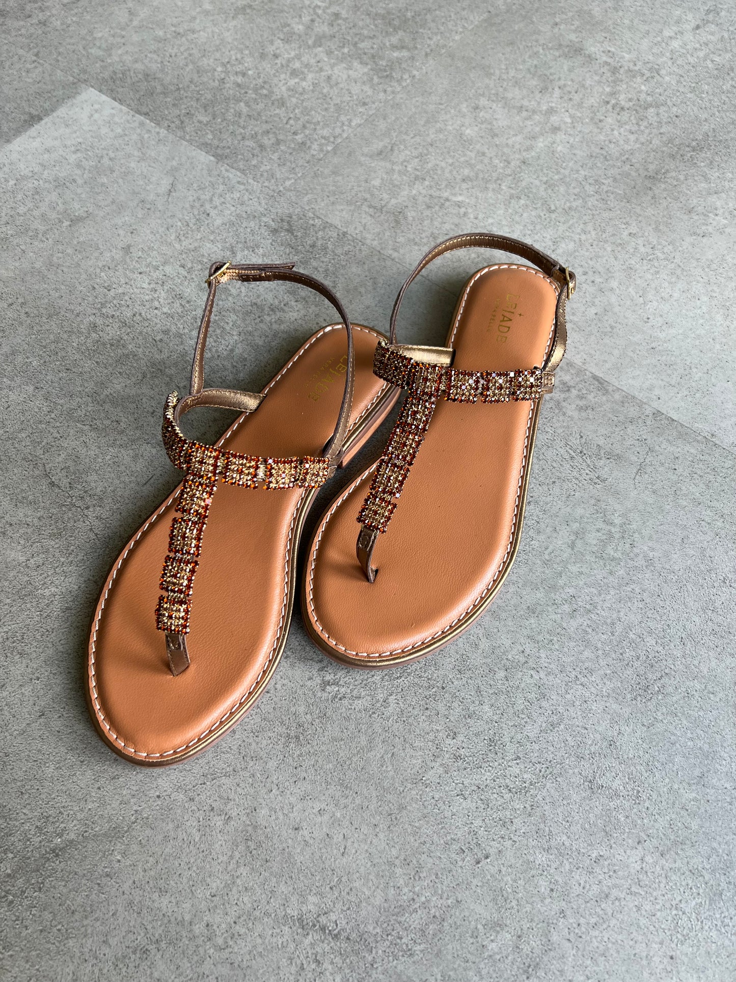 Sandalo gioiello perlato bronzo