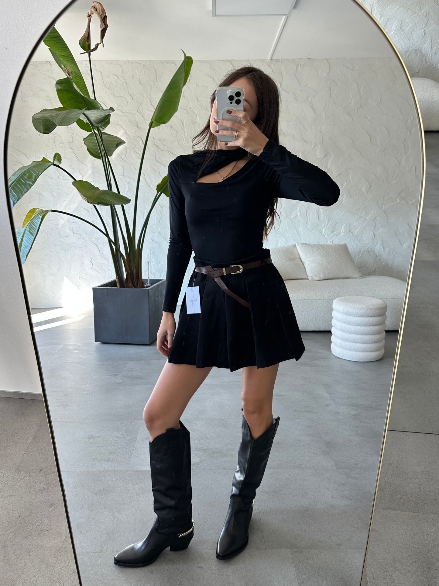 Body cut out