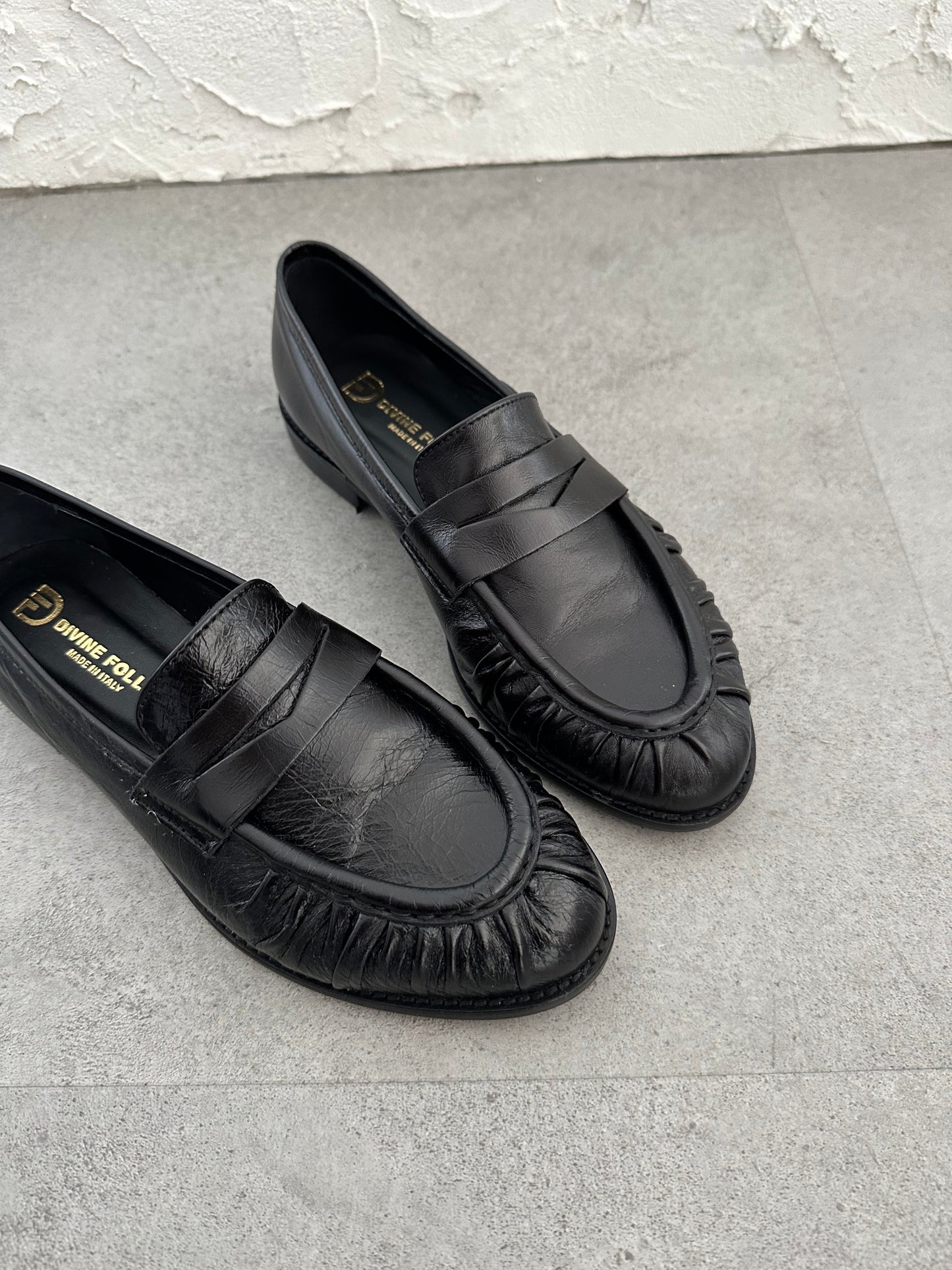 Mocassino con arricciatura nero
