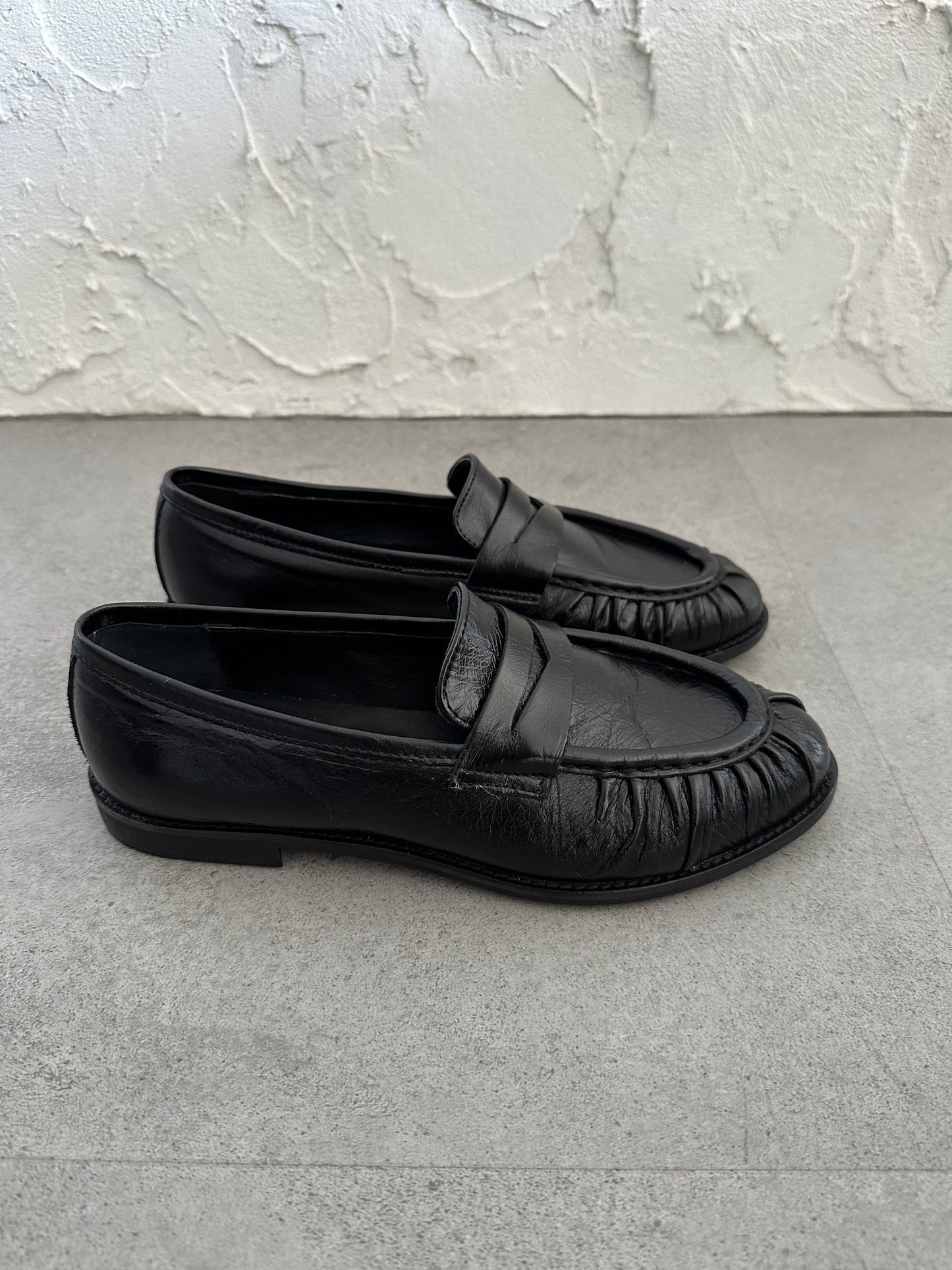 Mocassino con arricciatura nero
