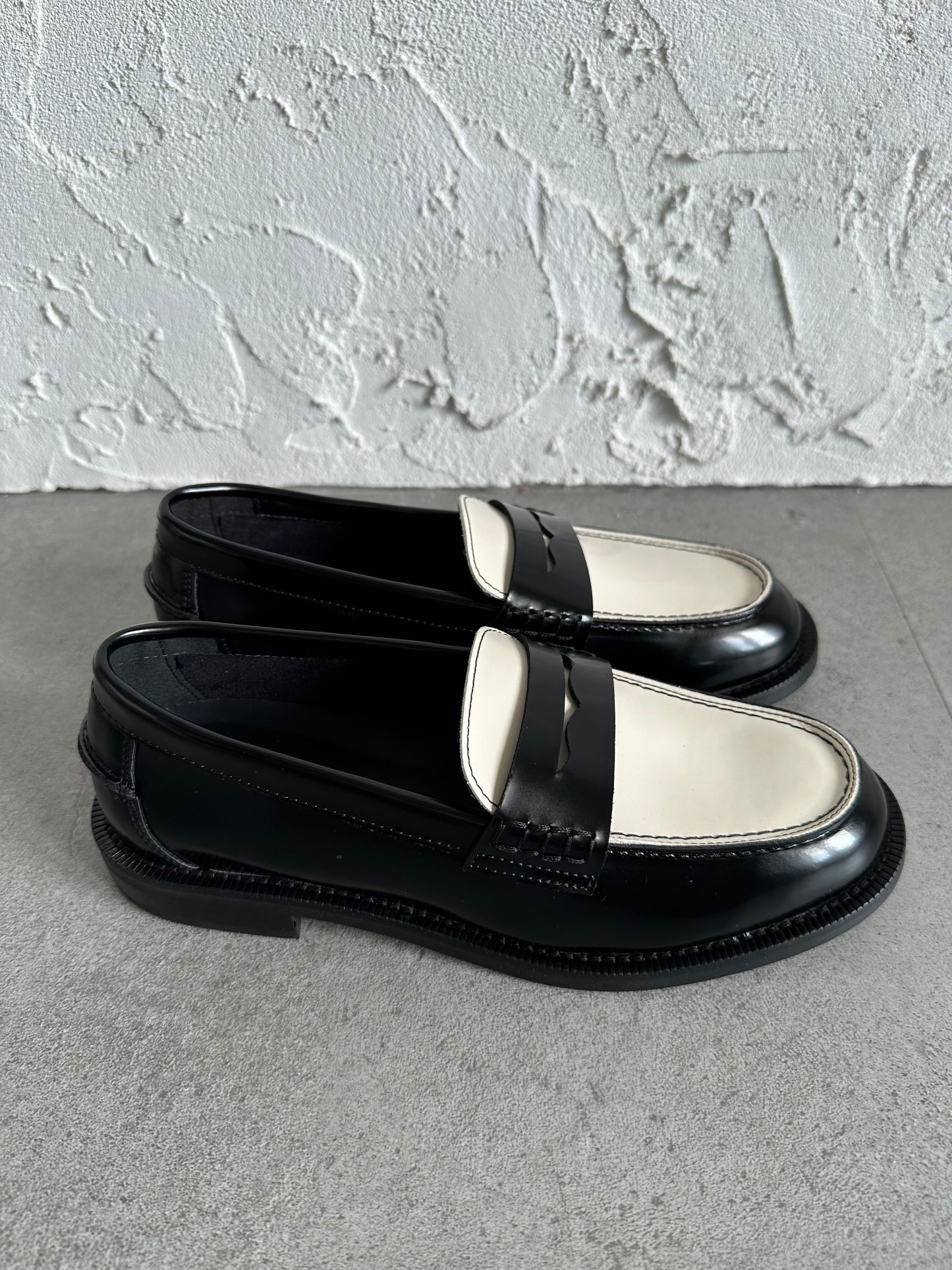 Mocassino black and white