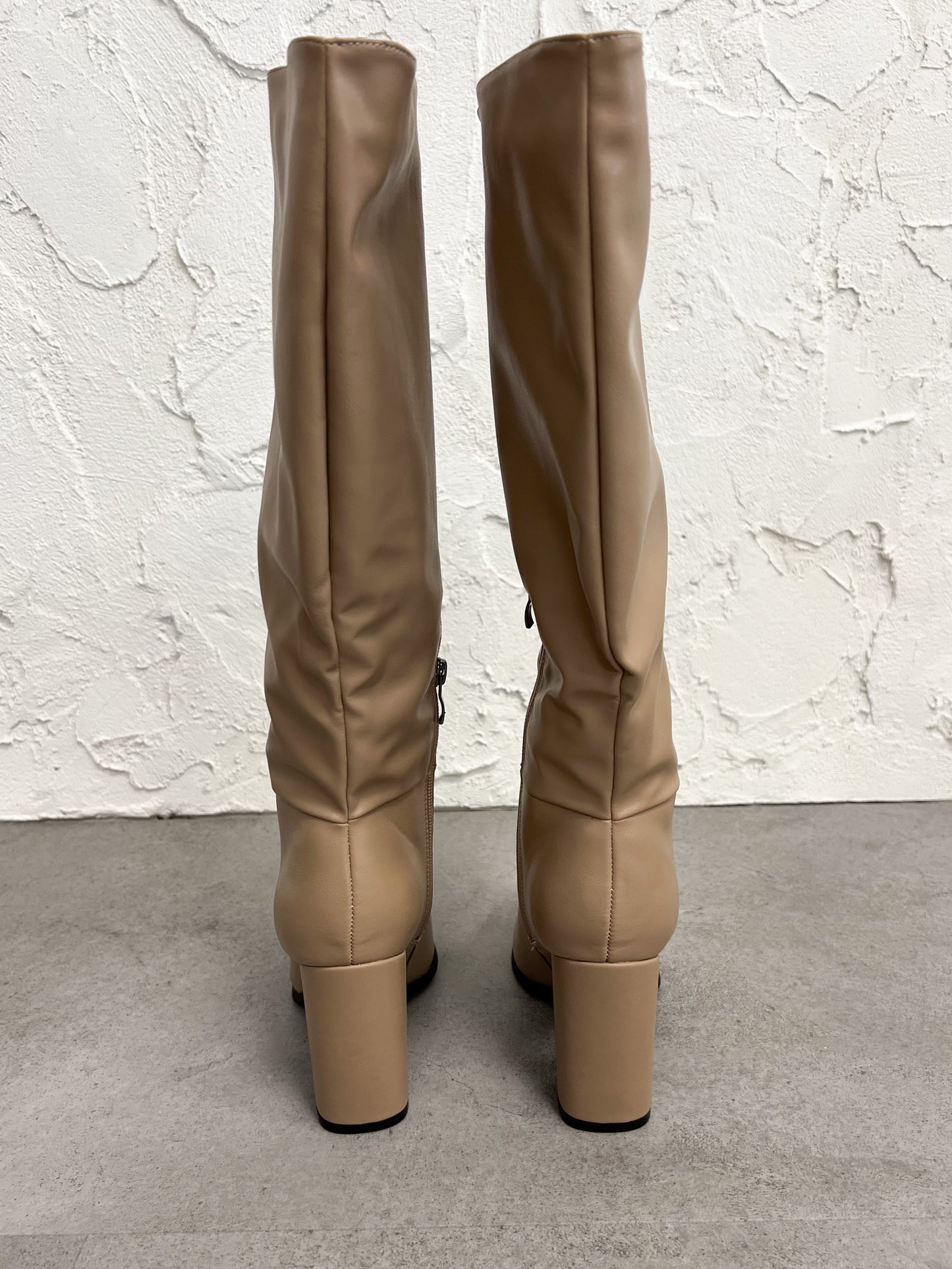 Stivale tacco largo tan
