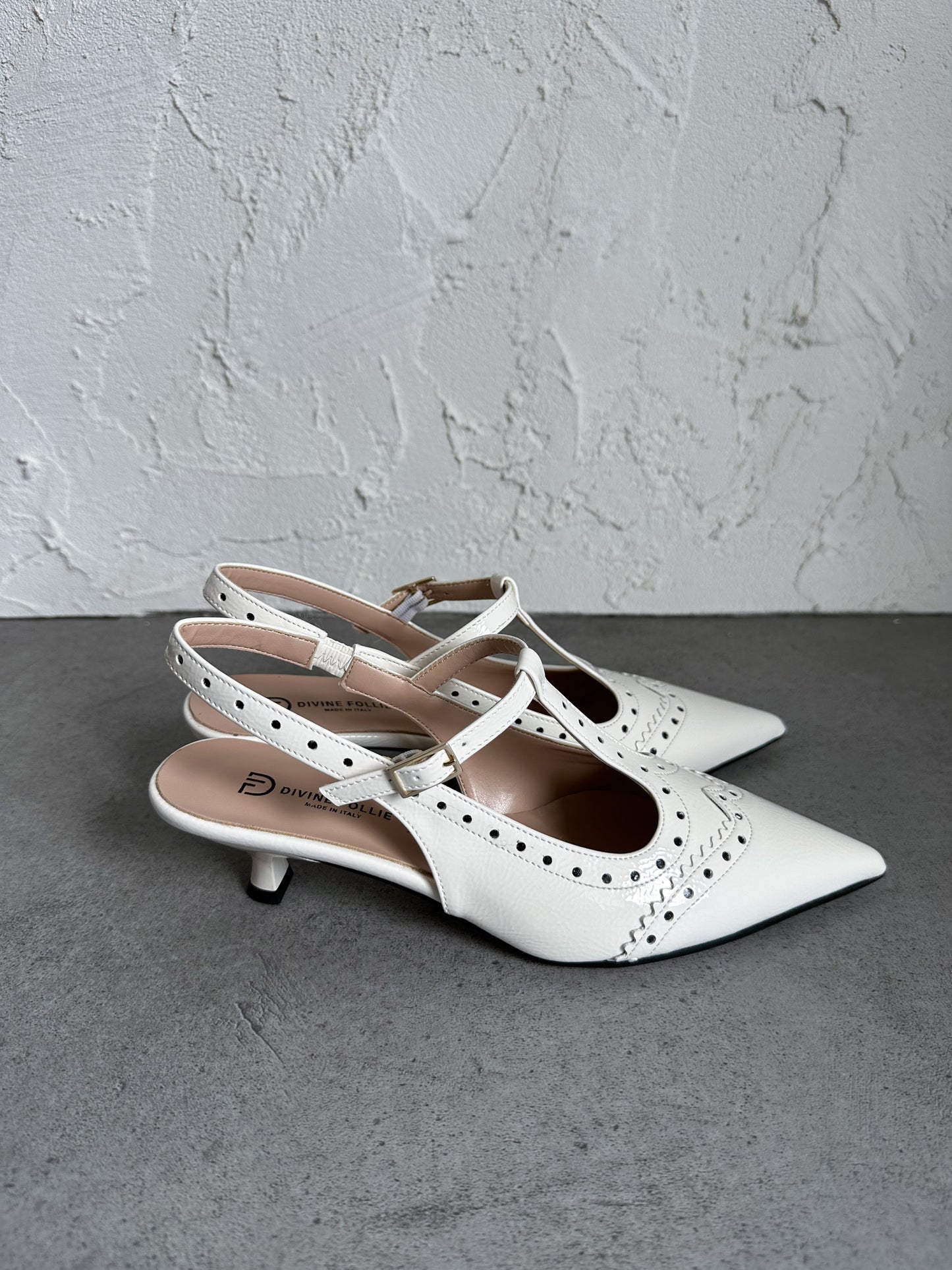 Slingback coda di rondine burro