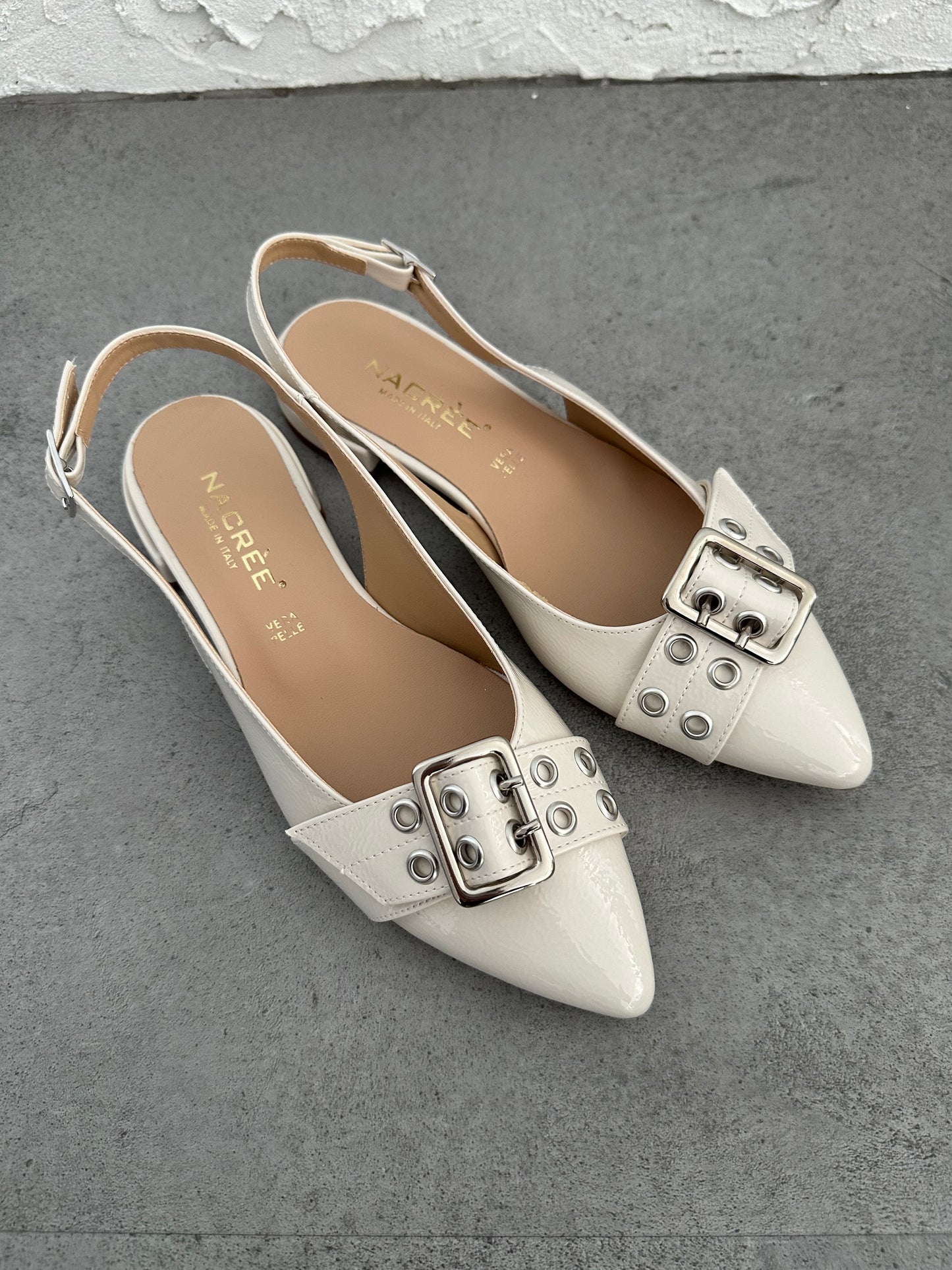 Slingback fibbia naplak Nacrèe