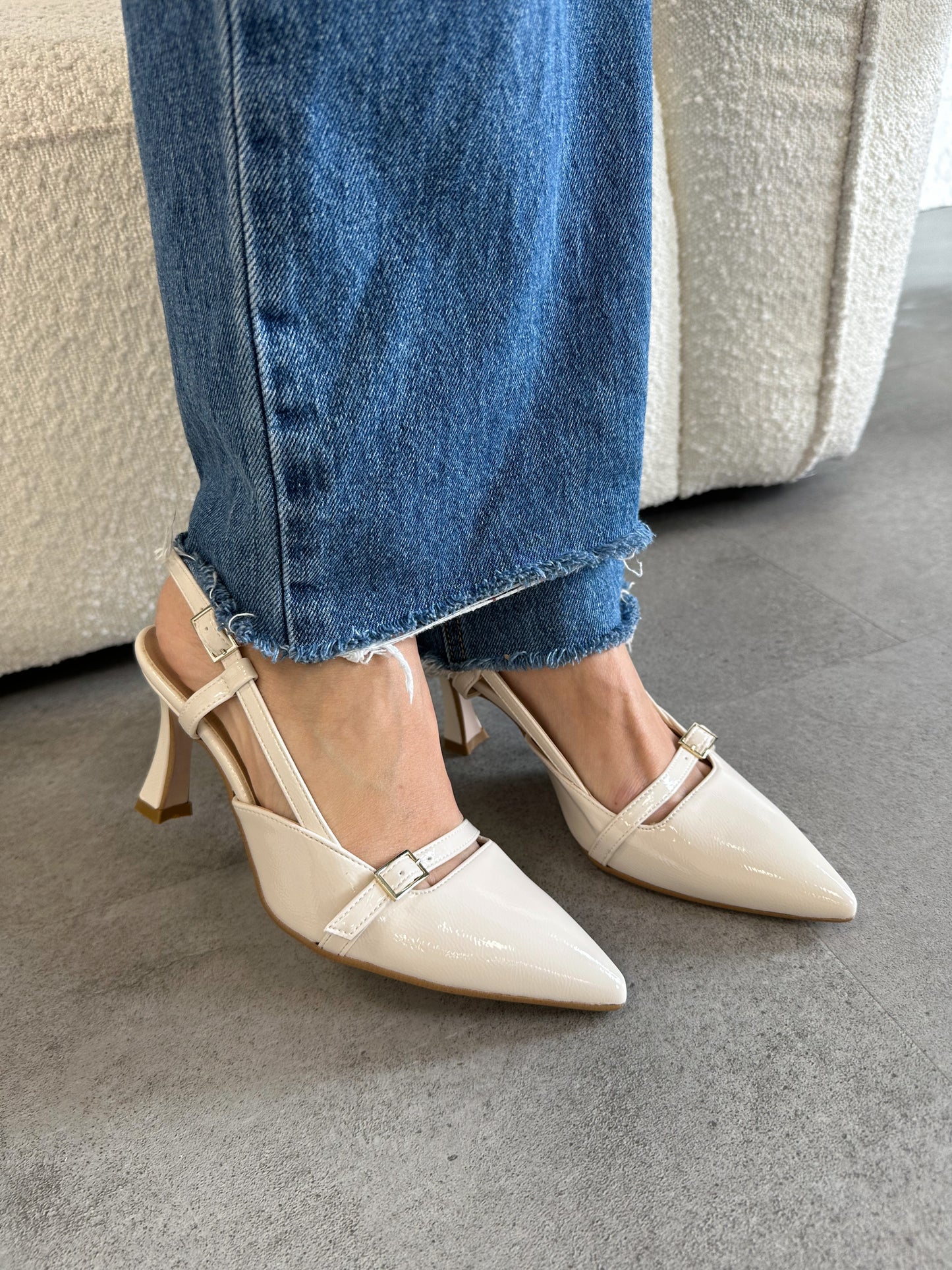 Décolleté slingback naplak cinturini burro