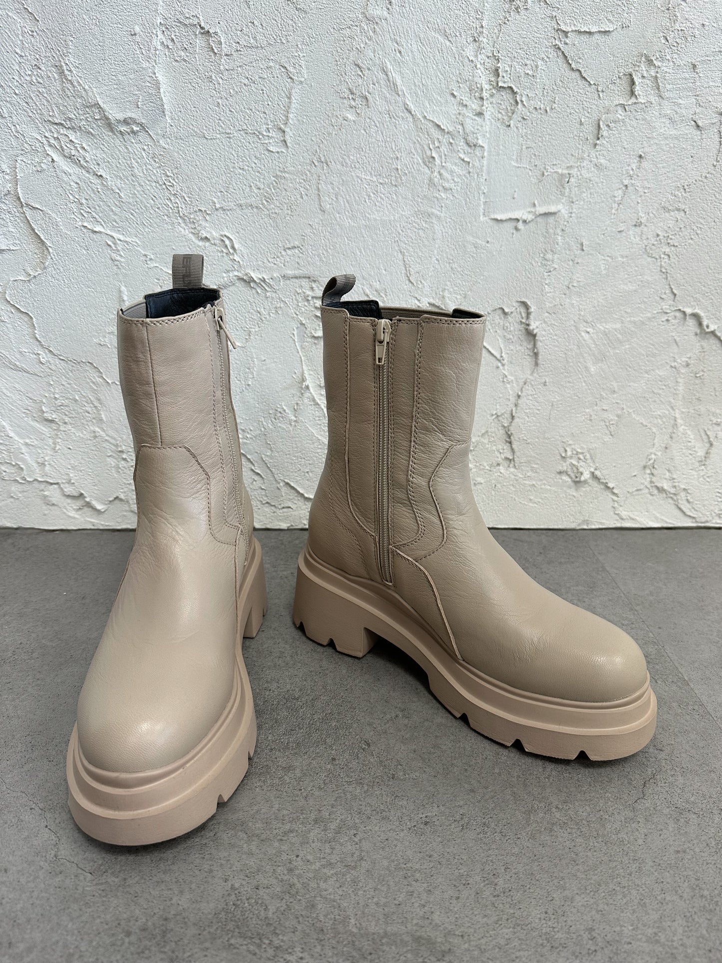 Chelsea cream
