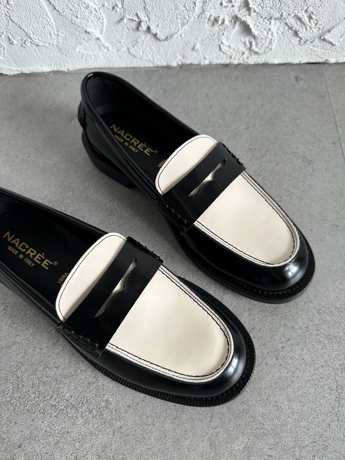 Mocassino black and white