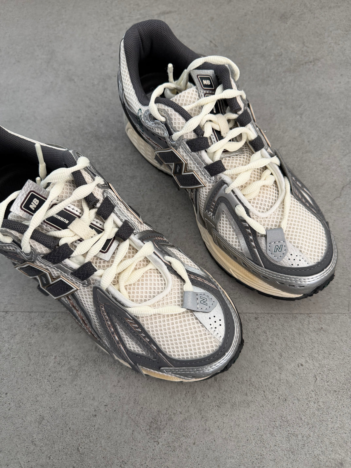 New Balance M1906AD