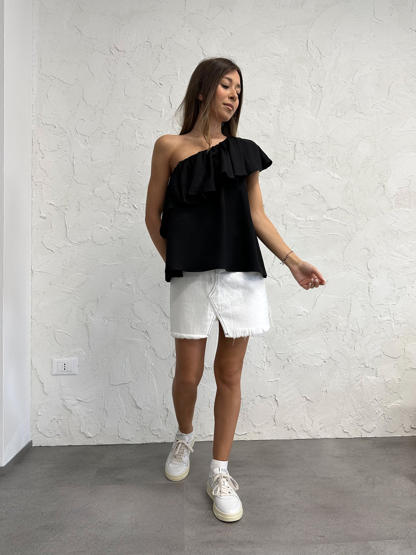 Blusa monospalla Eleh