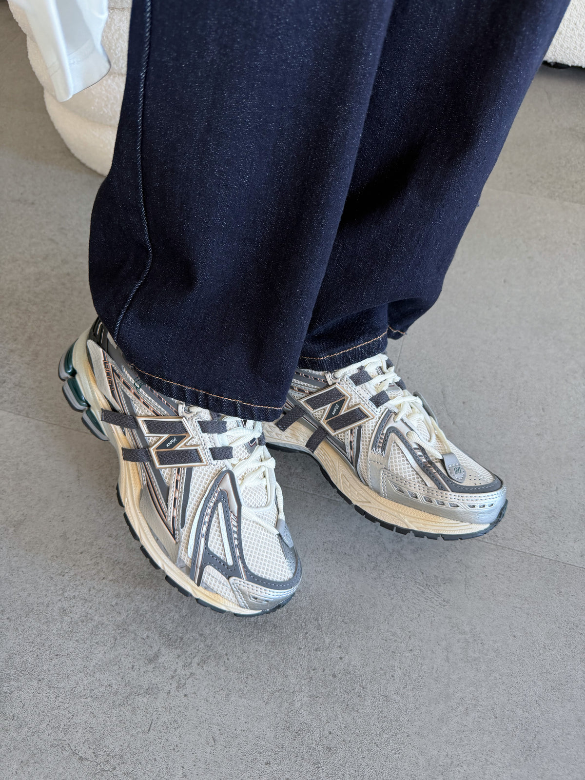 New Balance M1906AD