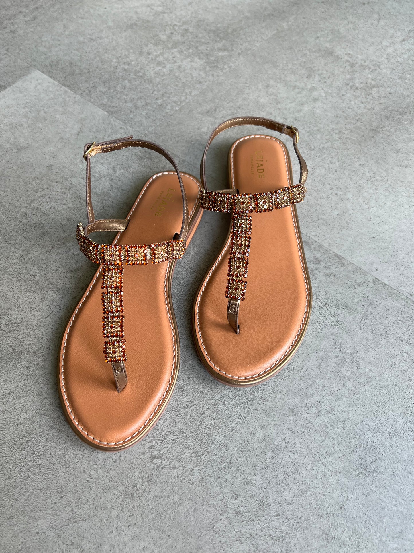 Sandalo gioiello perlato bronzo
