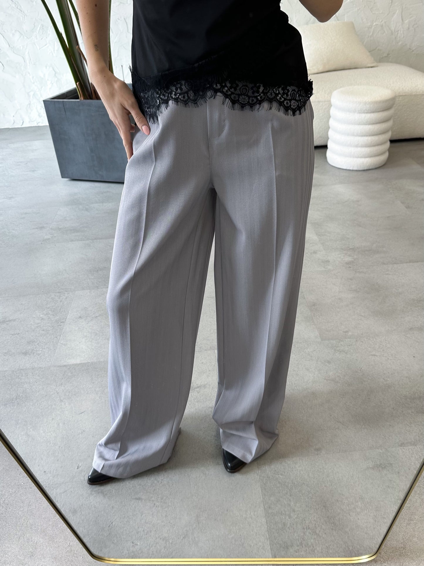 Pantalone palazzo grigio