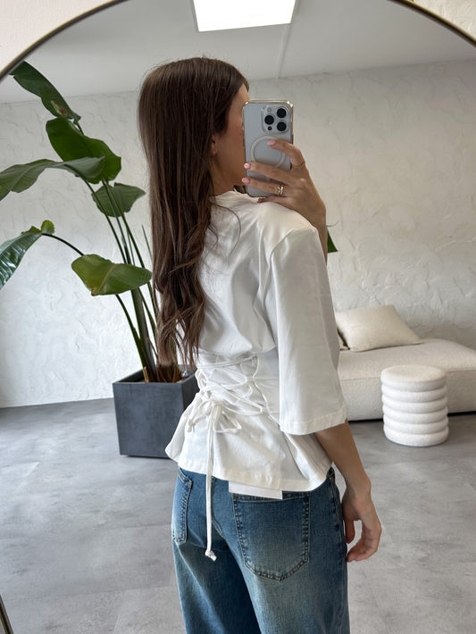 T-shirt allacciata